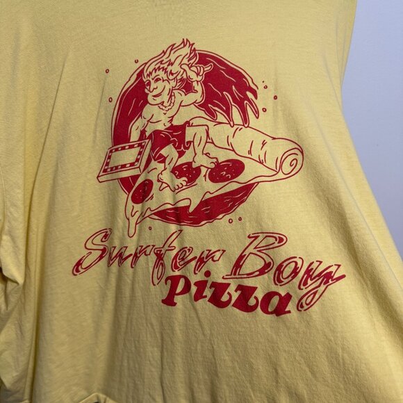 Stranger Things Surfer Boy Pizza Long Sleeve Yellow Shirt Size 3X - Picture 2 of 3